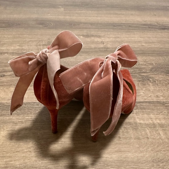 J. Crew Velvet Bow Heels - Picture 3 of 6